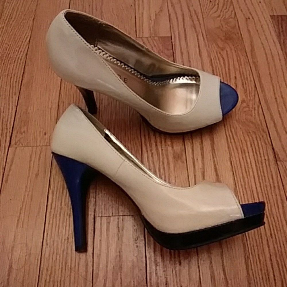 Shoes - Picture 2 of 2